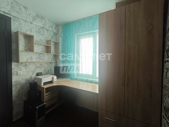 
  Продается 3-комн. квартира, 45 м², Победы б-р, д. 10
. Фото 1.