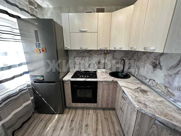 
  Продается 2-комн. квартира, 40.3 м², Центральный мкр
. Фото 2.