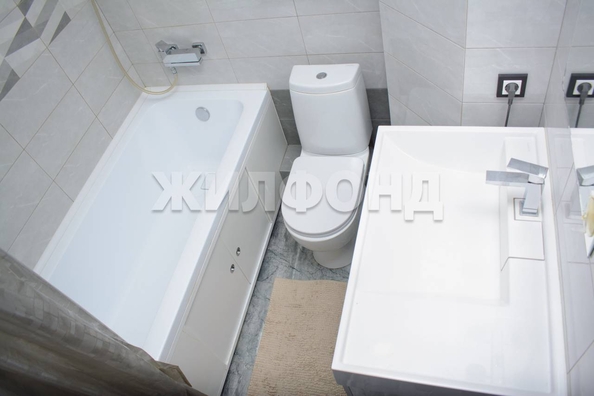 
  Продается 1-комн. квартира, 28.3 м², Лазурная ул, д. 41
. Фото 8.