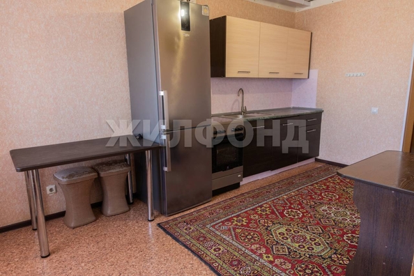 
  Продается 3-комн. квартира, 57.2 м², Малахова ул, д. 87б
. Фото 8.