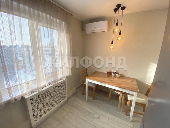 
  Продается 2-комн. квартира, 49.9 м², Попова ул, д. 73
. Фото 2.
