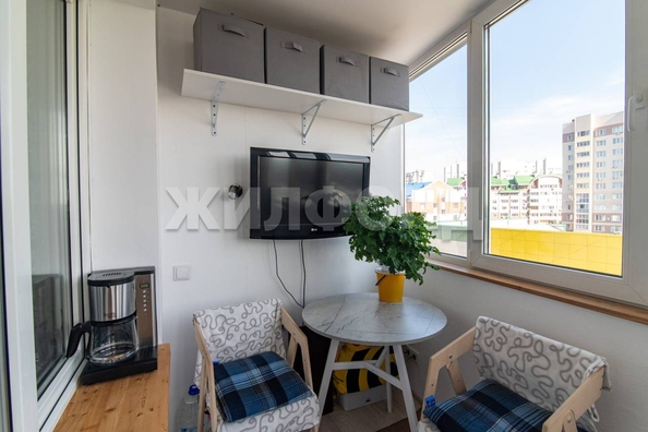 
  Продается 2-комн. квартира, 69.7 м², Малахова ул, д. 158
. Фото 3.