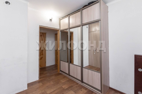 
  Продается 3-комн. квартира, 61 м², Веры Кащеевой ул, д. 7
. Фото 4.
