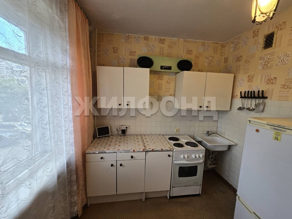 
  Продается 3-комн. квартира, 60.4 м², Победы ул, д. 4
. Фото 5.