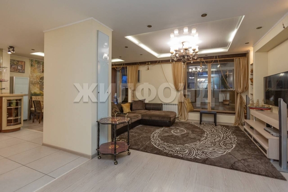 
  Продается 4-комн. квартира, 151 м², Профинтерна ул, д. 38а
. Фото 25.