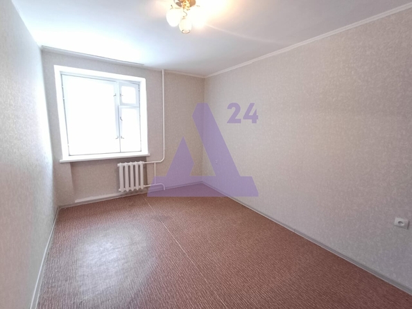 
  Продается 3-комн. квартира, 62 м², Лазурная ул, д. 24
. Фото 13.