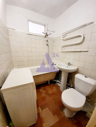 
  Продается 3-комн. квартира, 54.4 м², Ленина пр-кт, д. 27а
. Фото 6.