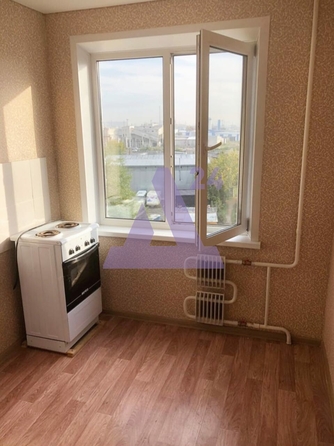 
  Продается 1-комн. квартира, 30.3 м², Весенняя ул, д. 10
. Фото 5.