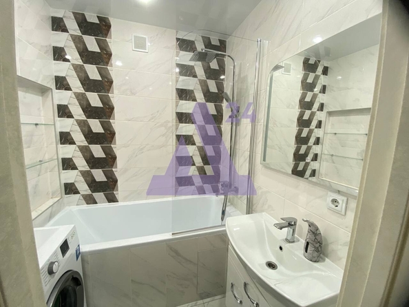 
  Продается 2-комн. квартира, 53 м², ЖК Радужный, Анатолия, 90, 3 очередь
. Фото 17.