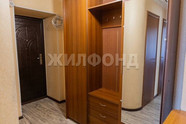 
  Продается 3-комн. квартира, 57.2 м², Малахова ул
. Фото 14.