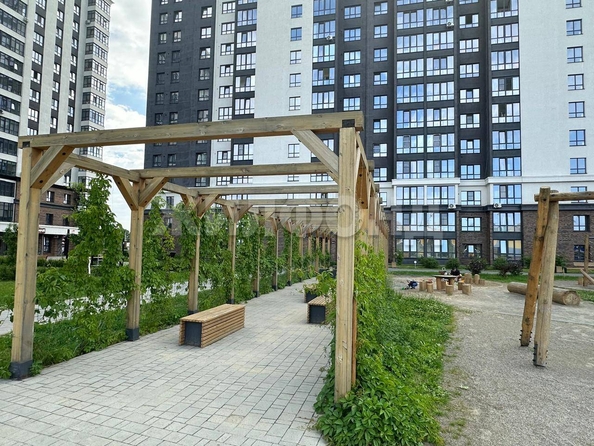 
  Продается 3-комн. квартира, 90.2 м², Власихинская ул
. Фото 4.