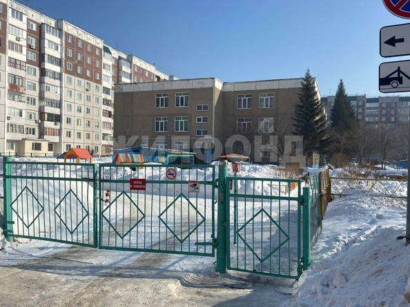 
  Продается 3-комн. квартира, 66.7 м², Солнечная Поляна ул
. Фото 10.
