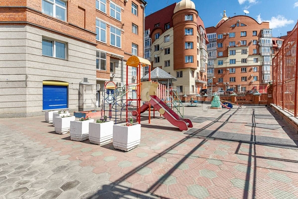 
  Продается 4-комн. квартира, 213.3 м², Партизанская ул
. Фото 9.