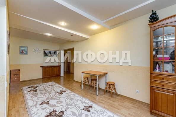 
  Продается 4-комн. квартира, 217.6 м², Попова ул
. Фото 7.