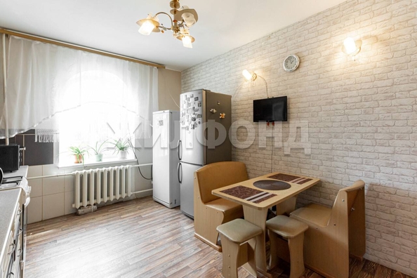 
  Продается дом, 263 м², Барнаул
. Фото 2.