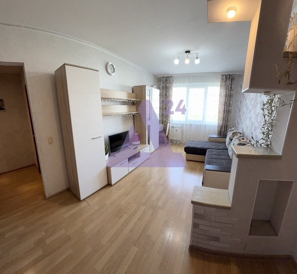 
  Продается 3-комн. квартира, 60 м², Шукшина ул, д. 15
. Фото 1.