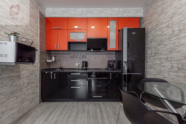 
  Продается 2-комн. квартира, 50 м², Гущина/Попова ул, д. 150/3
. Фото 2.