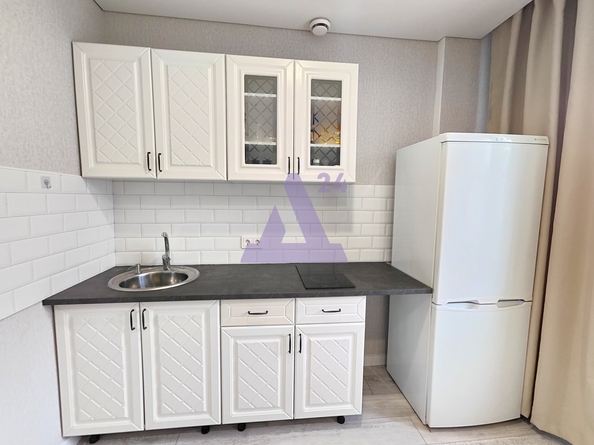 
  Продается 1-комн. квартира, 36.3 м², Лазурная ул, д. 41
. Фото 3.