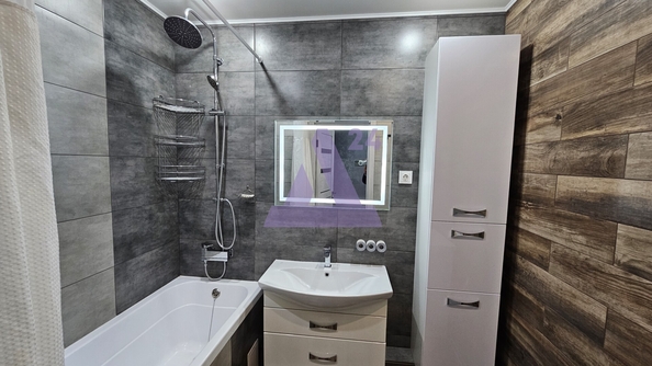 
  Продается 3-комн. квартира, 85.3 м², Солнечная Поляна ул, д. 94
. Фото 19.