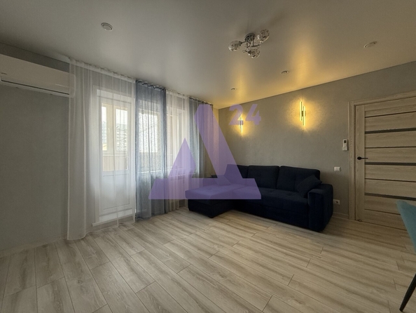 
  Продается 1-комн. квартира, 36 м², Солнечная Поляна ул, д. 99б
. Фото 5.