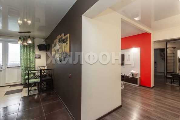 
  Продается 3-комн. квартира, 83 м², Лазурная ул
. Фото 4.