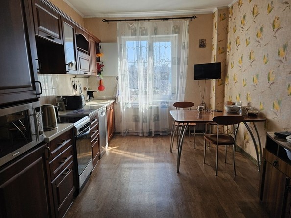 
   Продам дом, 274.7 м², Улан-Удэ

. Фото 2.