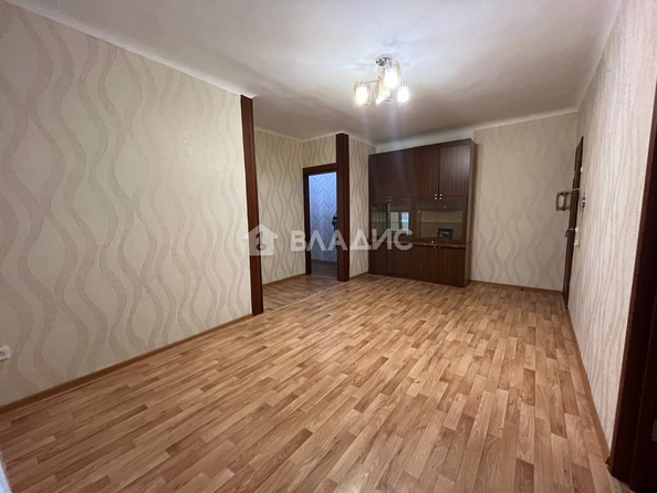 
   Продам 2-комнатную, 43 м², Родины ул, 2

. Фото 7.