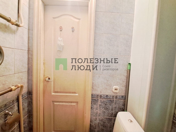 
   Продам 2-комнатную, 42 м², Октябрьская ул, 28

. Фото 1.