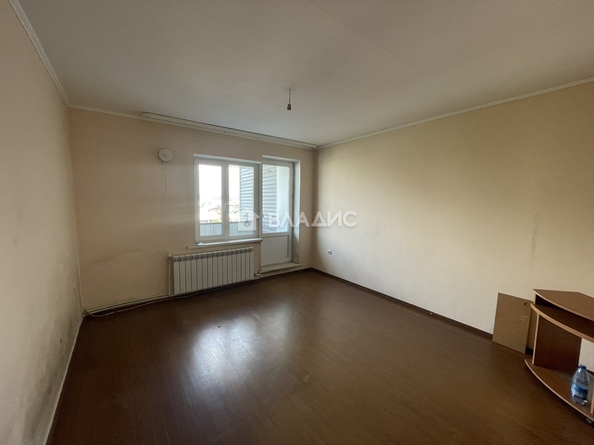 
   Продам 3-комнатную, 64.9 м², Шумяцкого ул, 12

. Фото 9.