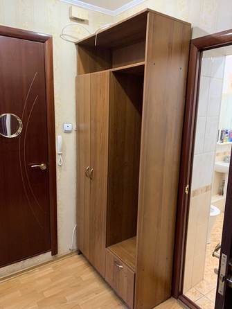 
   Продам 1-комнатную, 40.5 м², Калашникова ул, 11

. Фото 1.