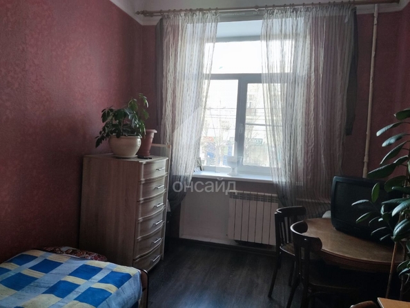 
   Продам 3-комнатную, 65.8 м², Октябрьская ул, 26

. Фото 2.