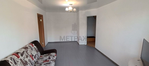 
   Продам 2-комнатную, 43.5 м², Жердева ул, 17

. Фото 2.