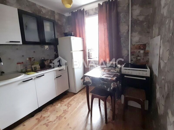 
   Продам 1-комнатную, 32 м², Комсомольская ул, 6А

. Фото 4.