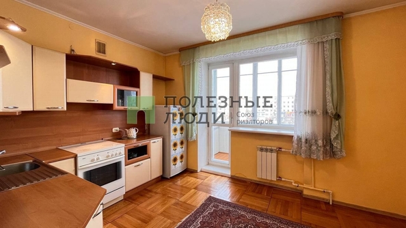 
   Продам 3-комнатную, 85.8 м², Бабушкина ул, 32

. Фото 7.