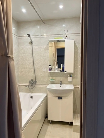 
  Продам 2-комн. квартиру 56.3 м². Фото 11.