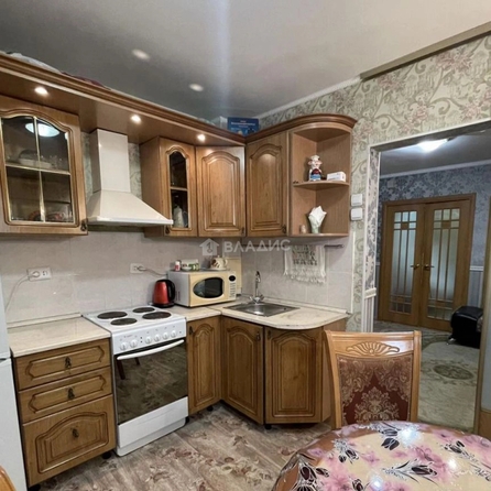 
  Продам 4-комн. квартиру 70.3 м². Фото 1.