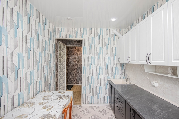 
  Продается 3-комн. квартира 63.8 м². Фото 1.