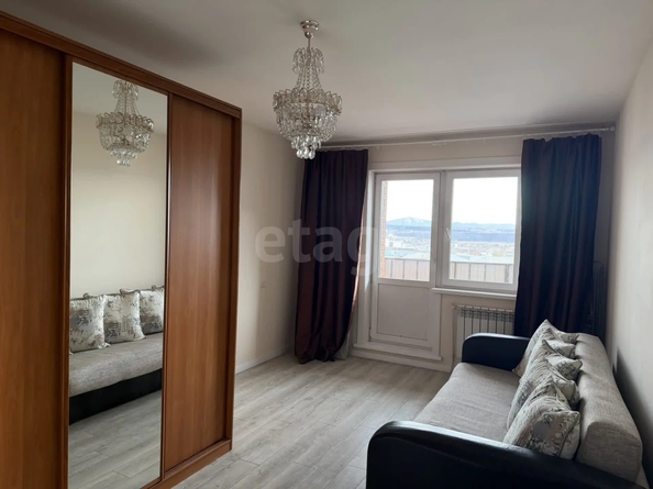 
  Продается 2-комн. квартира 66.8 м², в ЖК Изумрудный, 3 очередь. Фото 7.