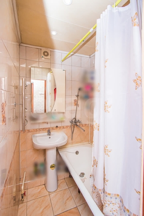 
  Продается 4-комн. квартира 63.8 м². Фото 20.