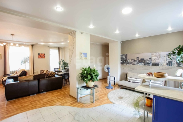 
  Продается 4-комн. квартира 121.8 м². Фото 8.