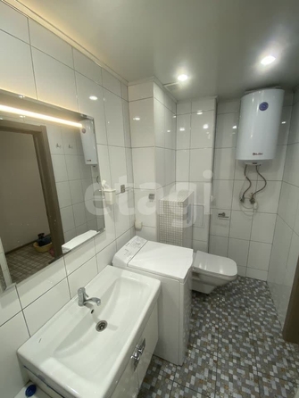 
  Продается 1-комн. квартира 35 м², в ЖК Изумрудный, 3 очередь. Фото 8.