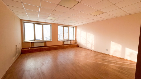 
  Сдается офис 200 м². Фото 1.