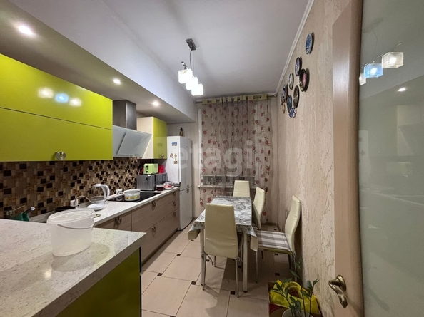 
  Продается 3-комн. квартира 71.5 м². Фото 1.