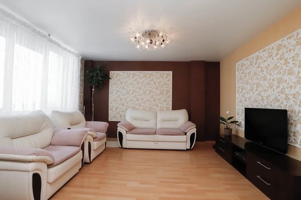 
   Продам 2-комнатную, 57.2 м², Байкальская ул, 318/3

. Фото 4.