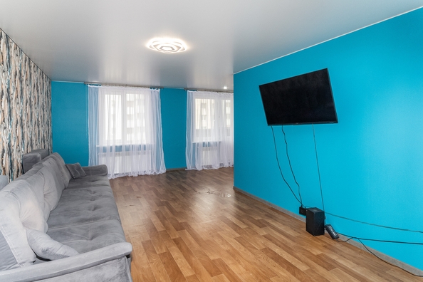 
   Продам 2-комнатную, 75.2 м², Космический проезд, 1/2

. Фото 5.