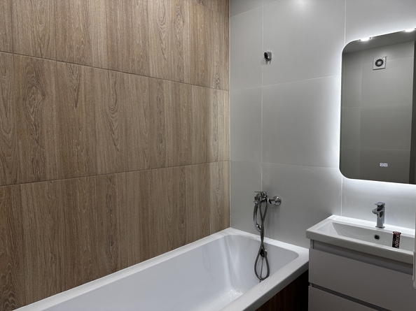 
  Продается 4-комн. квартира, 80.6 м², ЖК Квартал Стрижи, 2 очередь
. Фото 7.