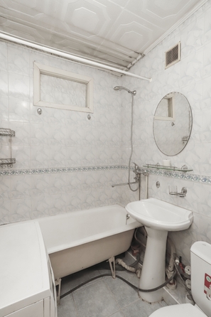 
  Продается 3-комн. квартира, 54.1 м², Просвещения ул, д. 36
. Фото 7.