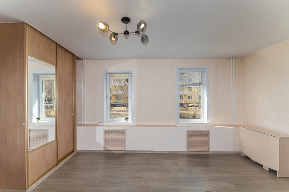 
  Продается 2-комн. квартира, 39 м², Киевская ул, д. 21
. Фото 1.