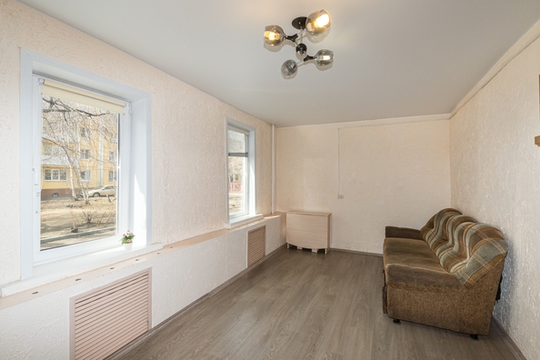 
  Продается 2-комн. квартира, 39 м², Киевская ул, д. 21
. Фото 2.