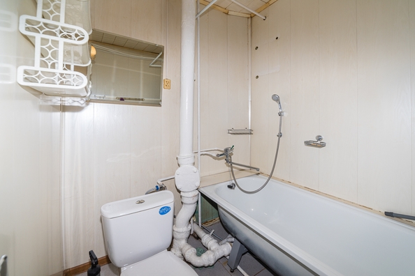 
  Продается 2-комн. квартира, 39 м², Киевская ул, д. 21
. Фото 9.